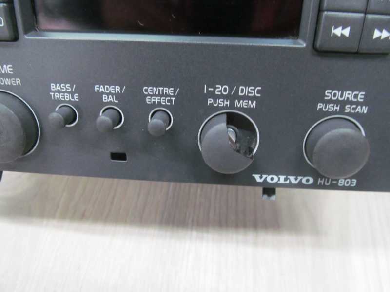 VOLVO S60 V70 S80 RADIO CD HU 803 UCHWYT KOD JBT