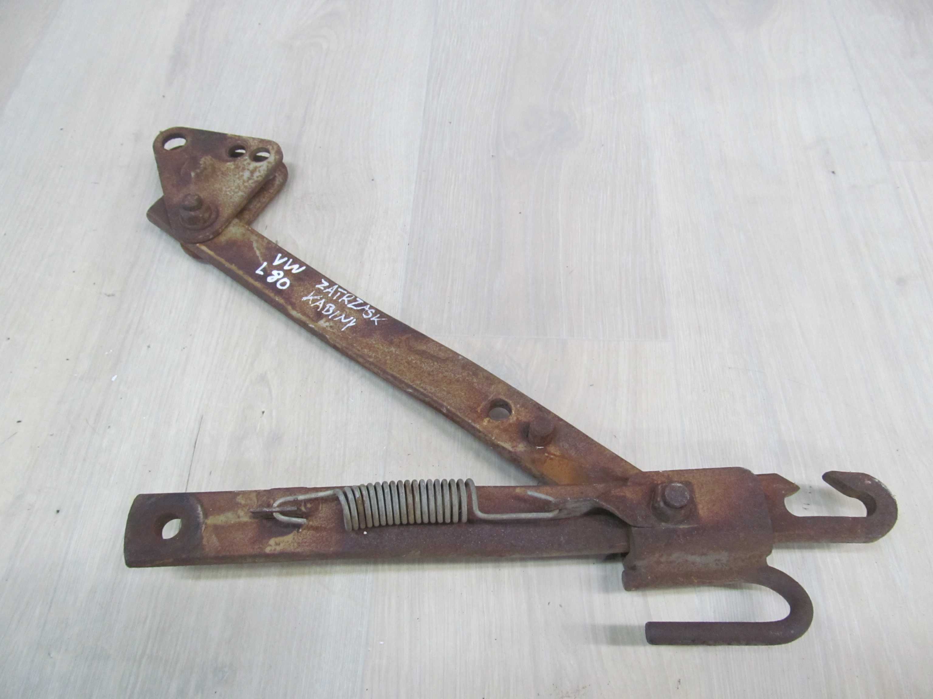 VW L80 MAN 98-02 LIFT ZAMEK ZATRZASK RYGIEL KABINY