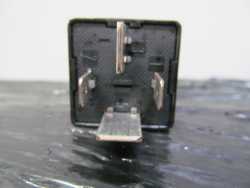 VW SEAT PRZEKAZNIK 100 7M0951253A
