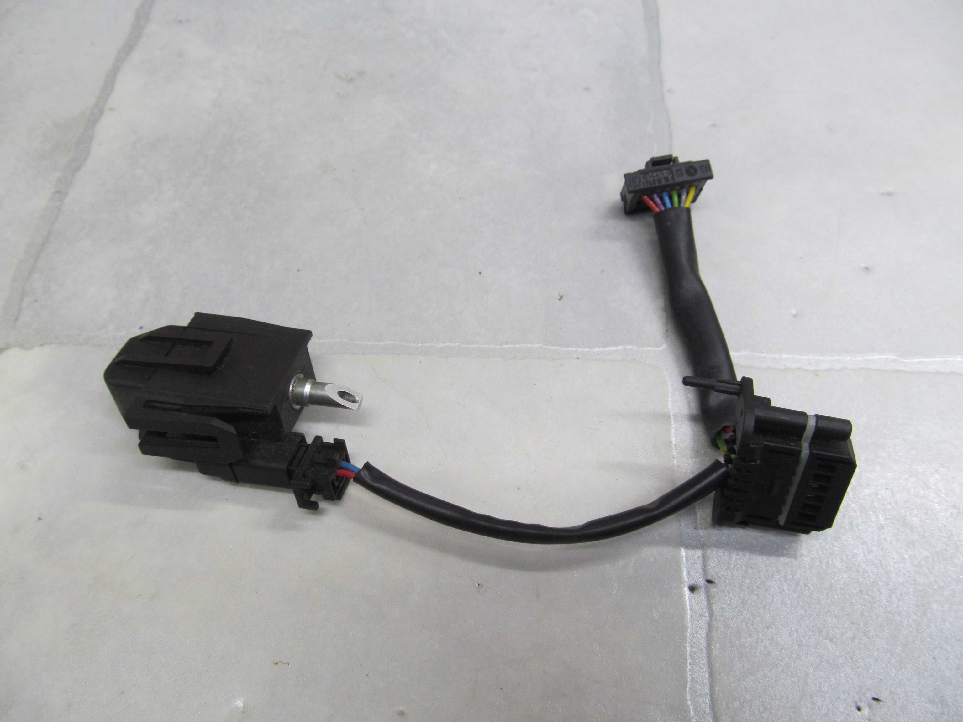 VW GOLF IV AUDI A3 8P BLOKADA STACYJKI 1K0953527B