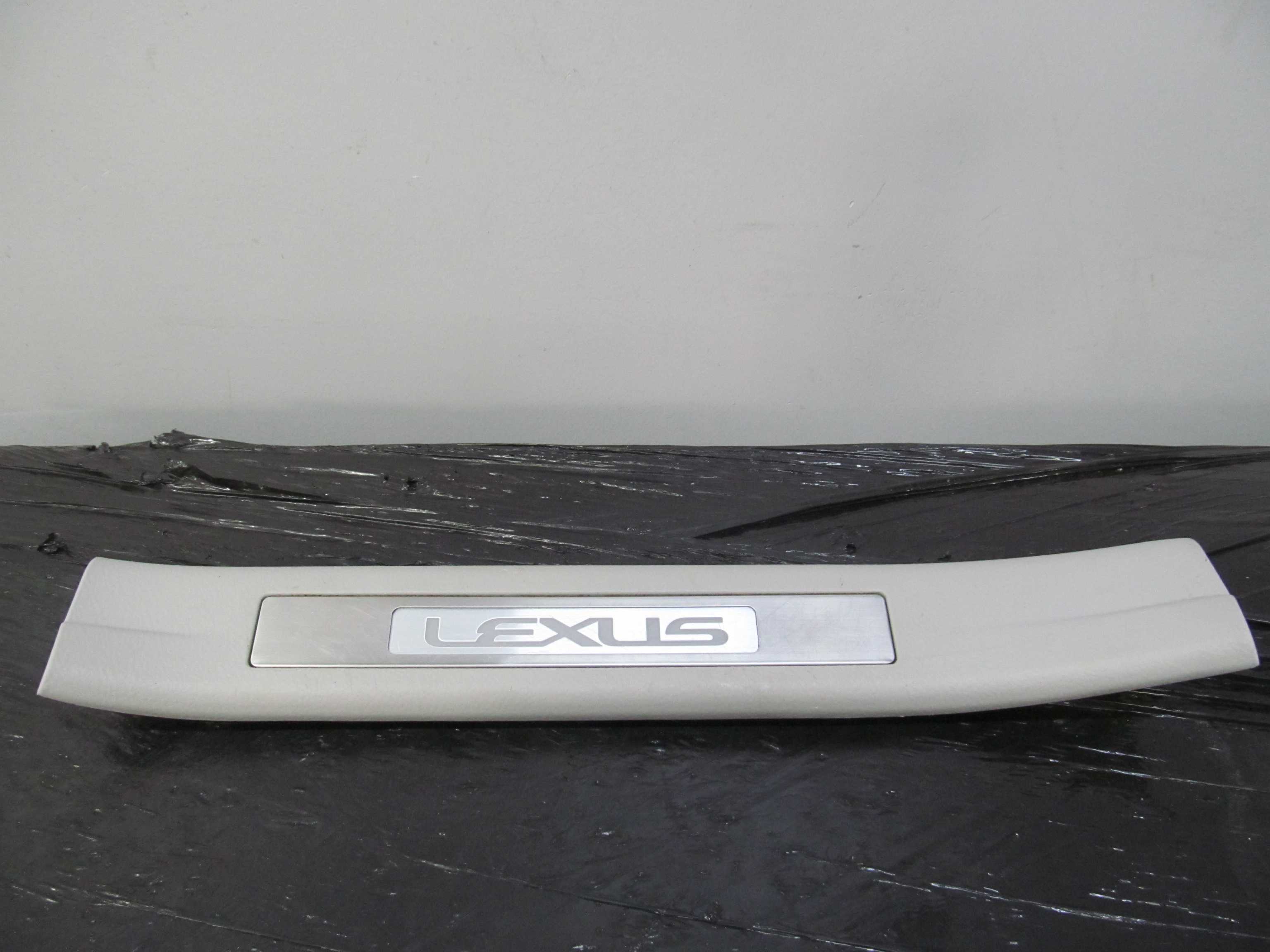 LEXUS RX II LISTWA PROGOWA NAKLADKA TYL LEWY LED 67940-48020 03/09