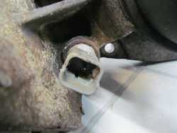 PEUGEOT 2.2 HDI 4HT PODSTAWA FILTRA OLEJU 9682632980