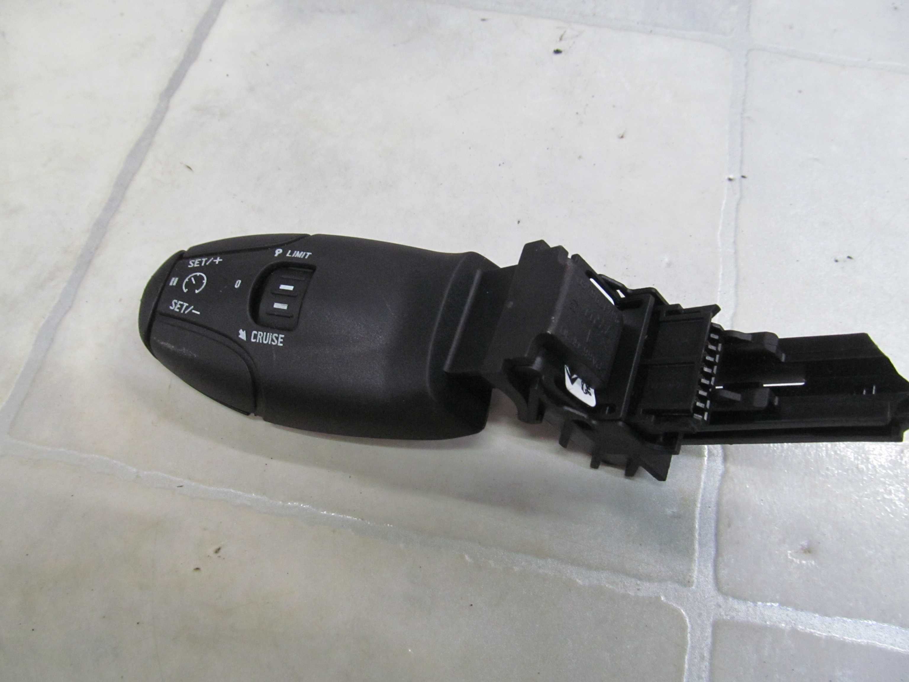PEUGEOT CITROEN MANETKA TEMPOMATU 96637157XT