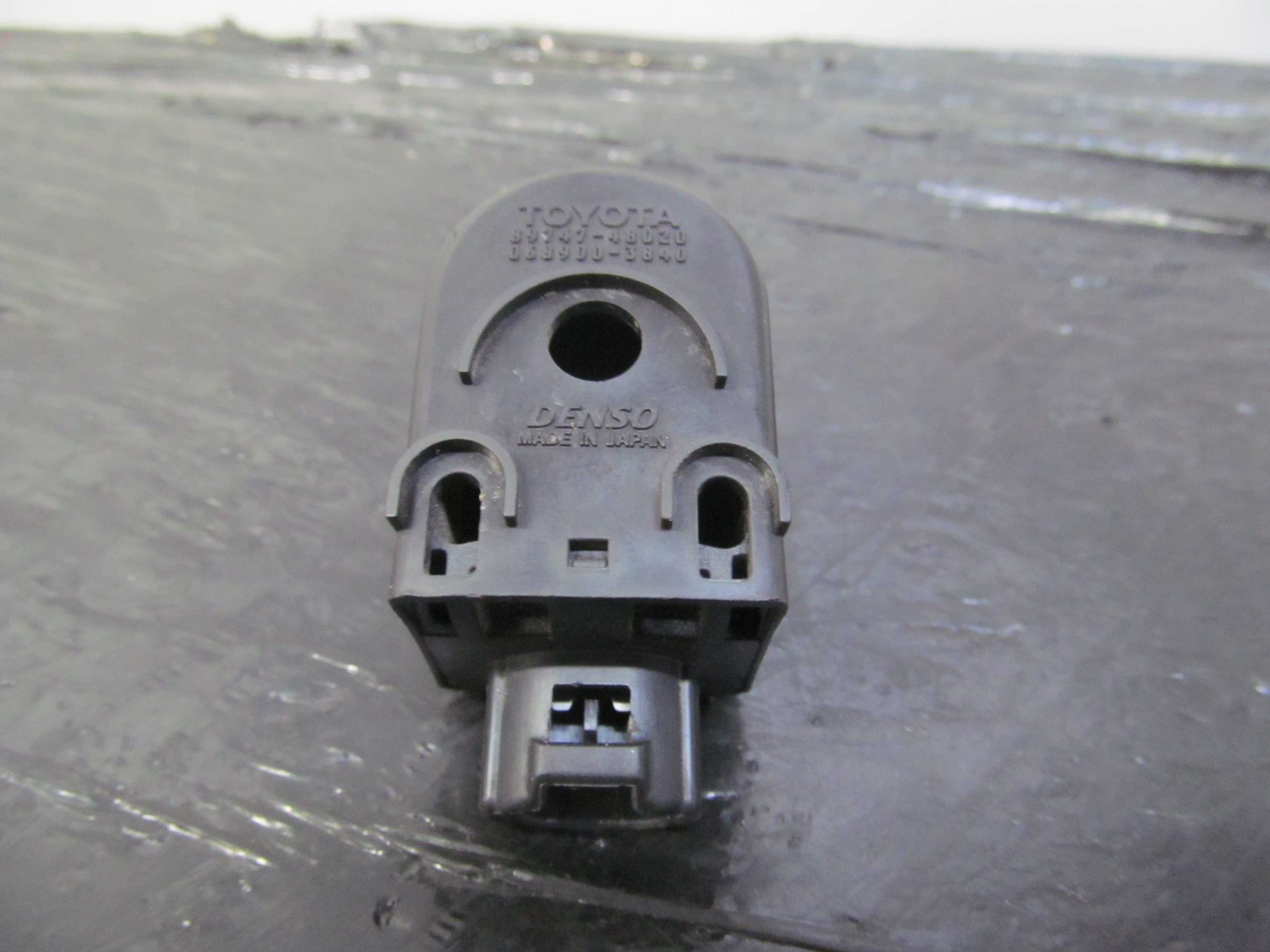 TOYOTA RAV4  LEXUS RX 03- BRZECZYK BUZZER DRZWI 89747-48020