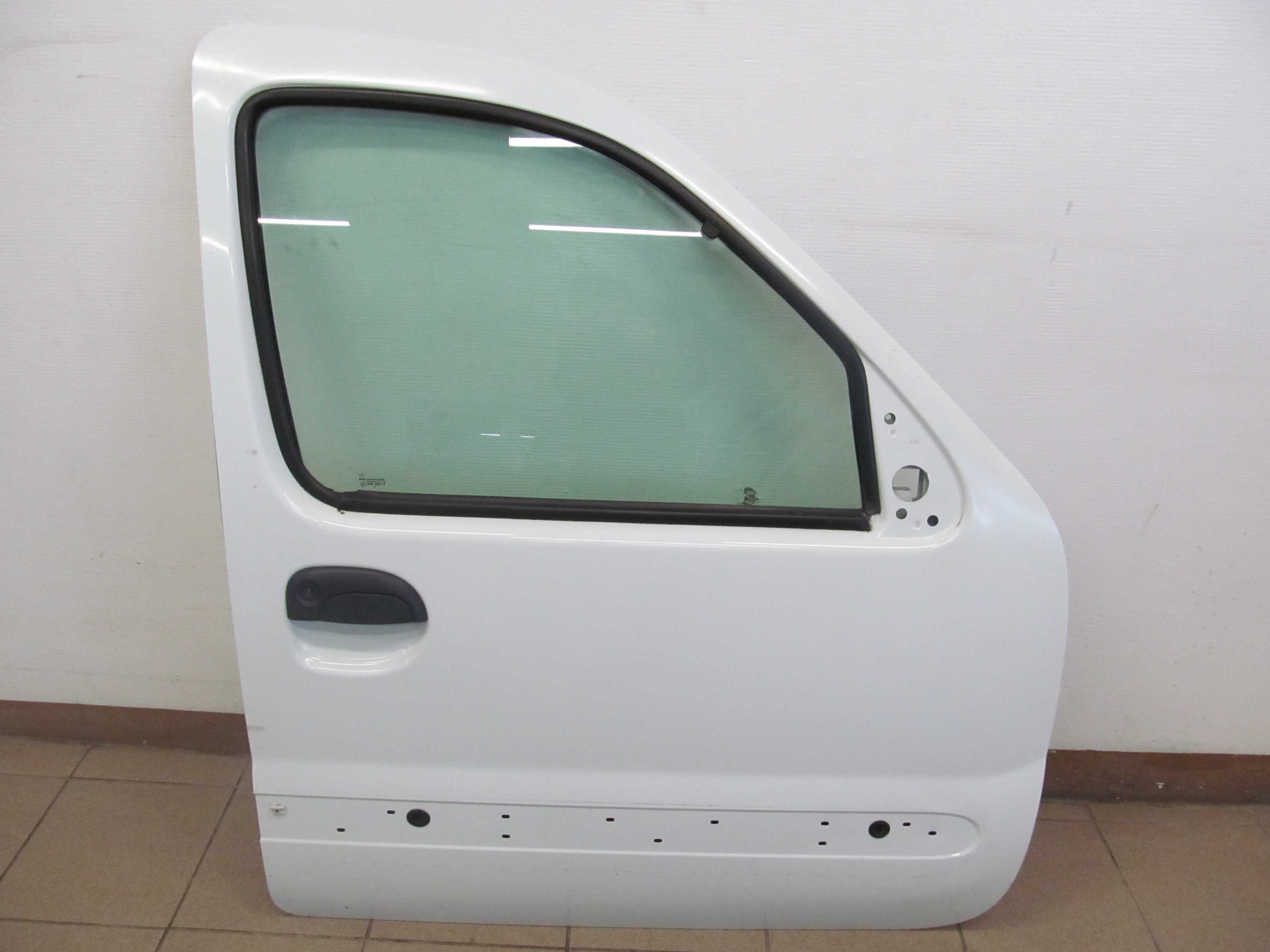 RENAULT KANGOO 98-08 DRZWI PRZOD PRAWE POMORSKIE