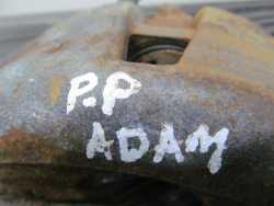 OPEL ADAM CORSA D 04- ZACISK HAMULCOWY PRAWY PRZOD BOSCH