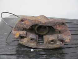 MERCEDES SPRINTER 00-06 ZACISK HAMULCOWY LEWY PRZOD