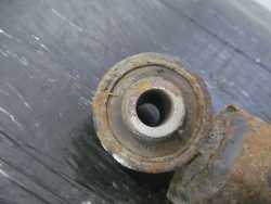 TOYOTA RAV4 III 05- 2.2 D4D 4X4 AMORTYZATOR TYL 48531-42130