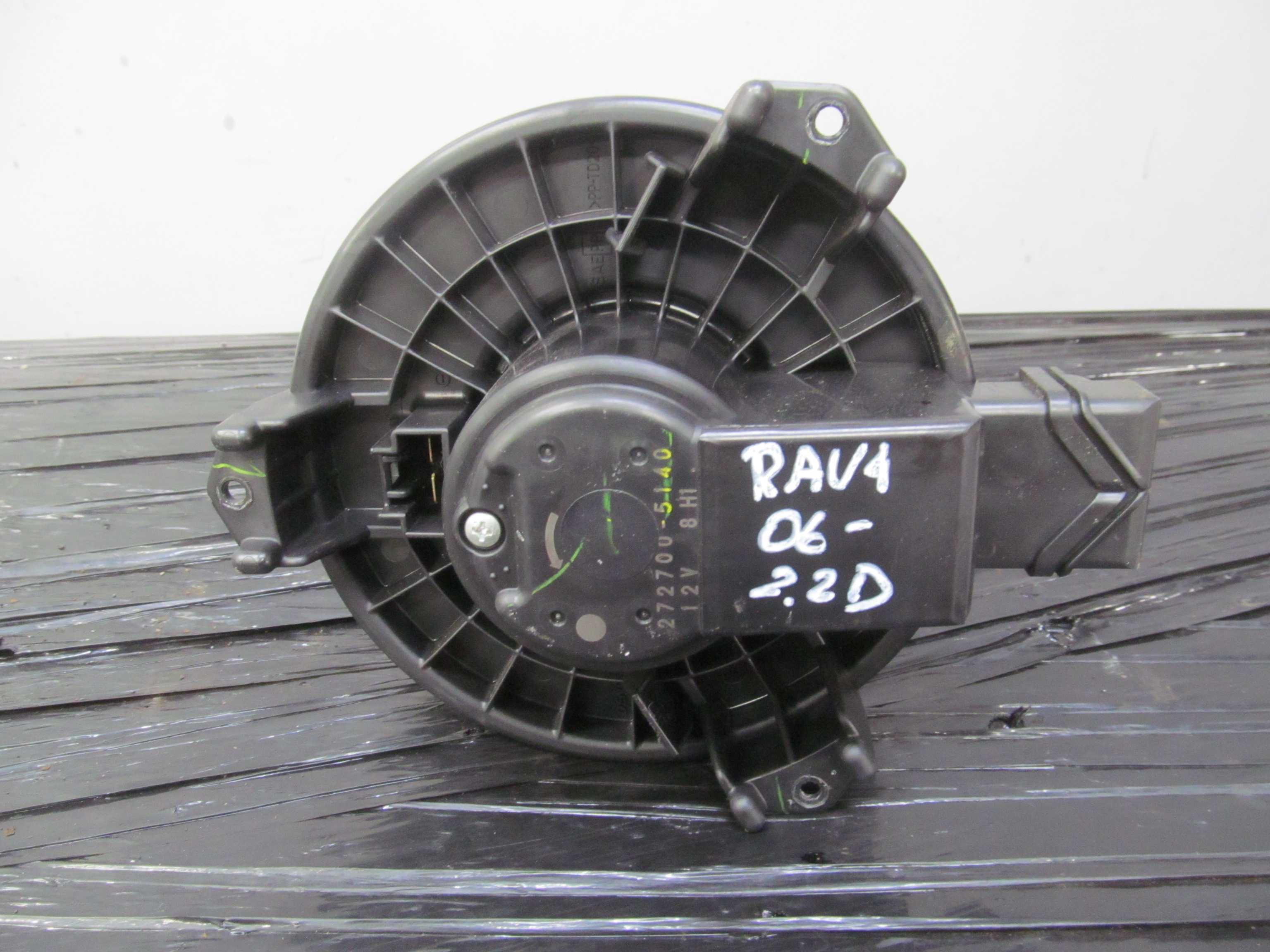 TOYOTA RAV4 III 05- SILNIK NAGRZEWNICY 272700-5140