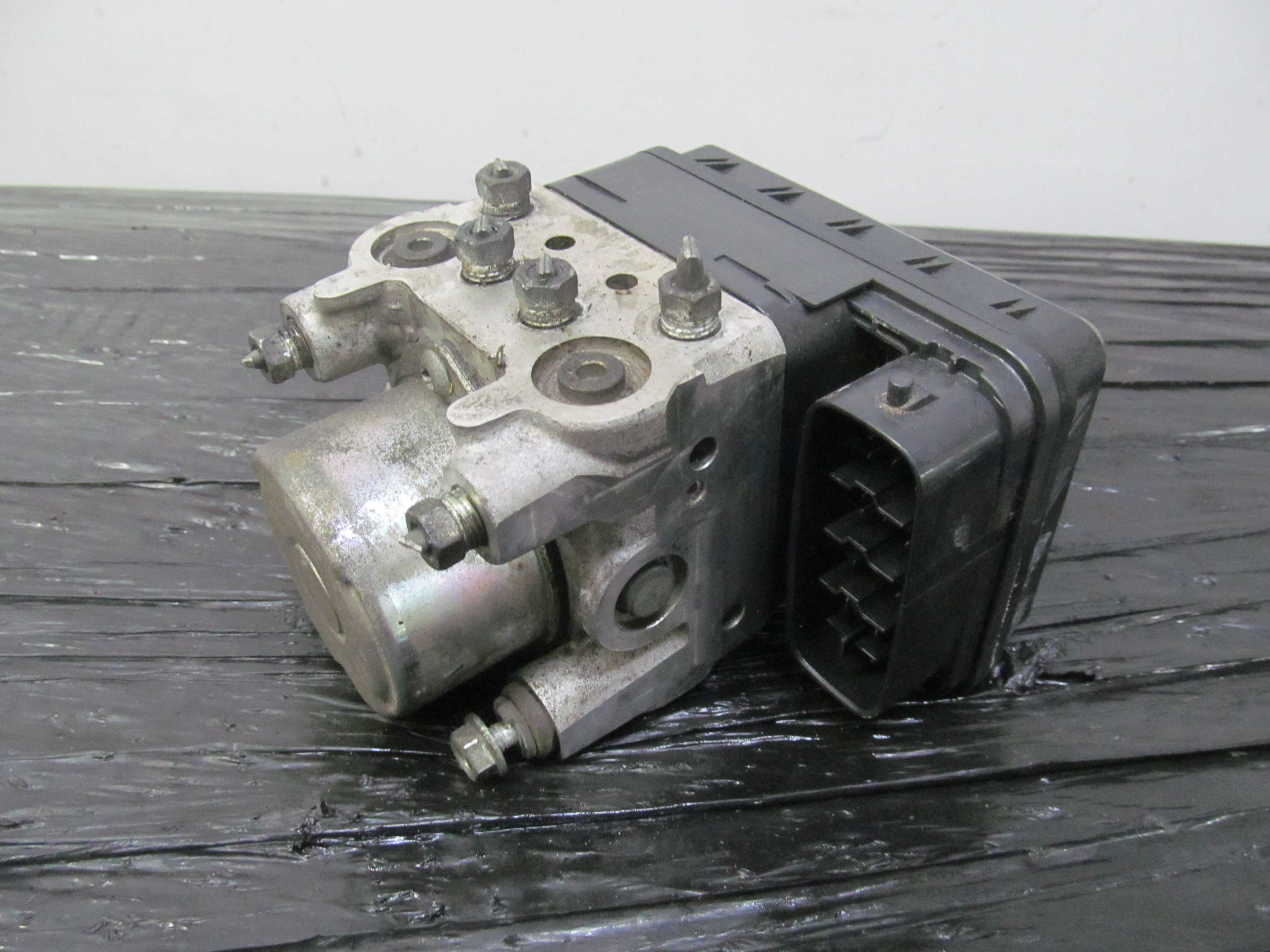 TOYOTA RAV4 III 2.2 POMPA ABS ESP 44510-42150 05/08
