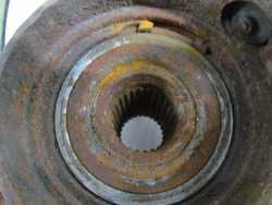 TOYOTA COROLLA VERSO 01-04 PIASTA ZWROTNICA PRAWY PRZOD