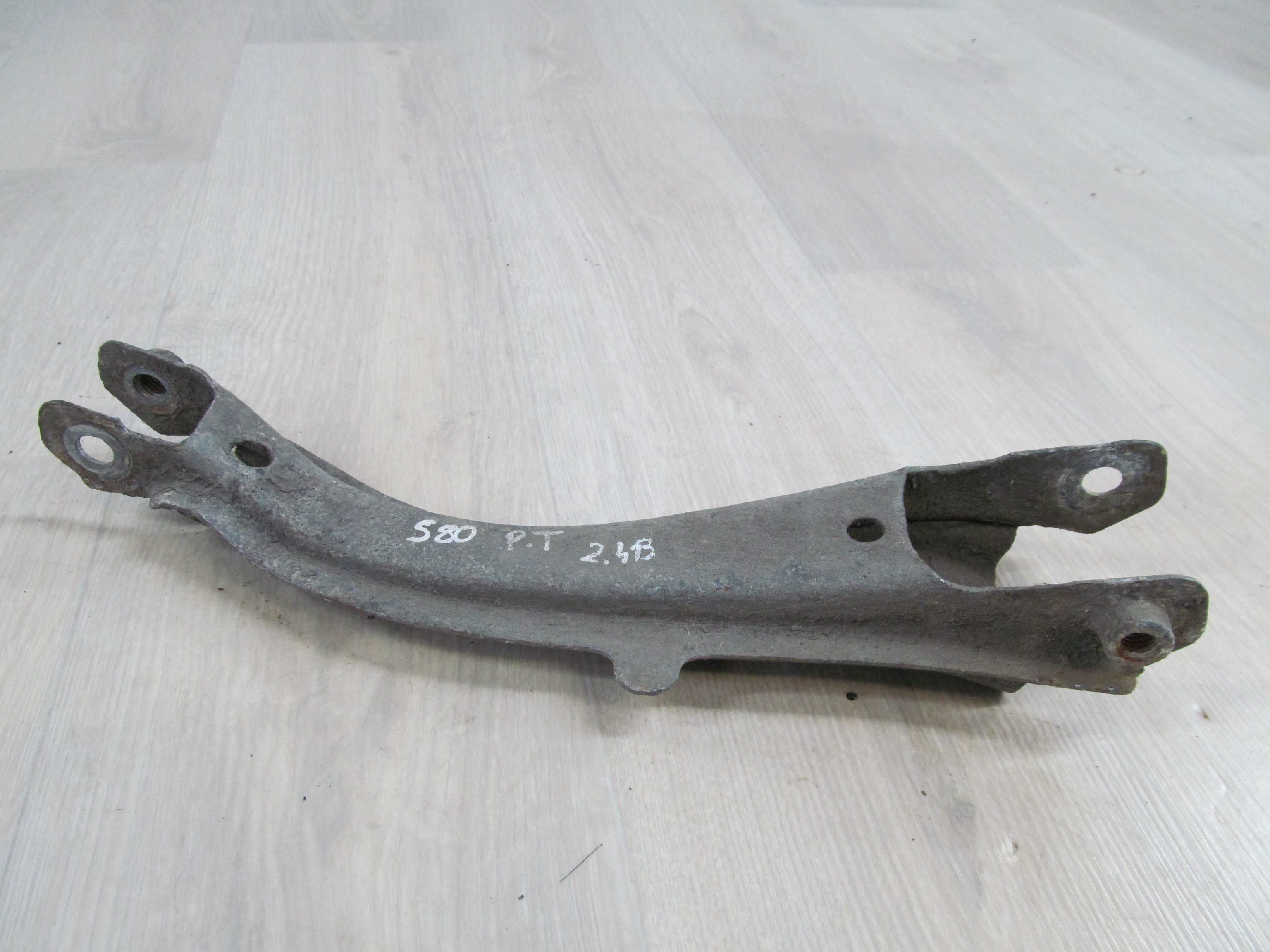 VOLVO S80 2.4 98-06 WAHACZ POPRZECZNY PRAWY TYL