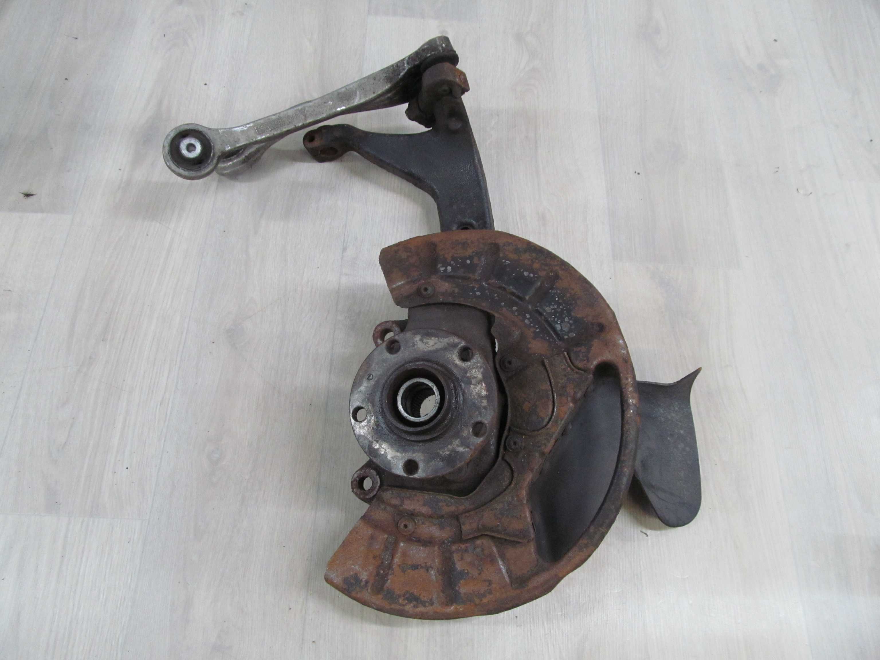 VW PHAETON 3.2 V6 02-11 AUDI A8 D3 BENTLEY GT PIASTA ZWROTNICA PRAWY PRZOD 3D0407258T