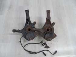 RENAULT VEL SATIS 01-09 PIASTA ZWROTNICA LEWY PRZOD