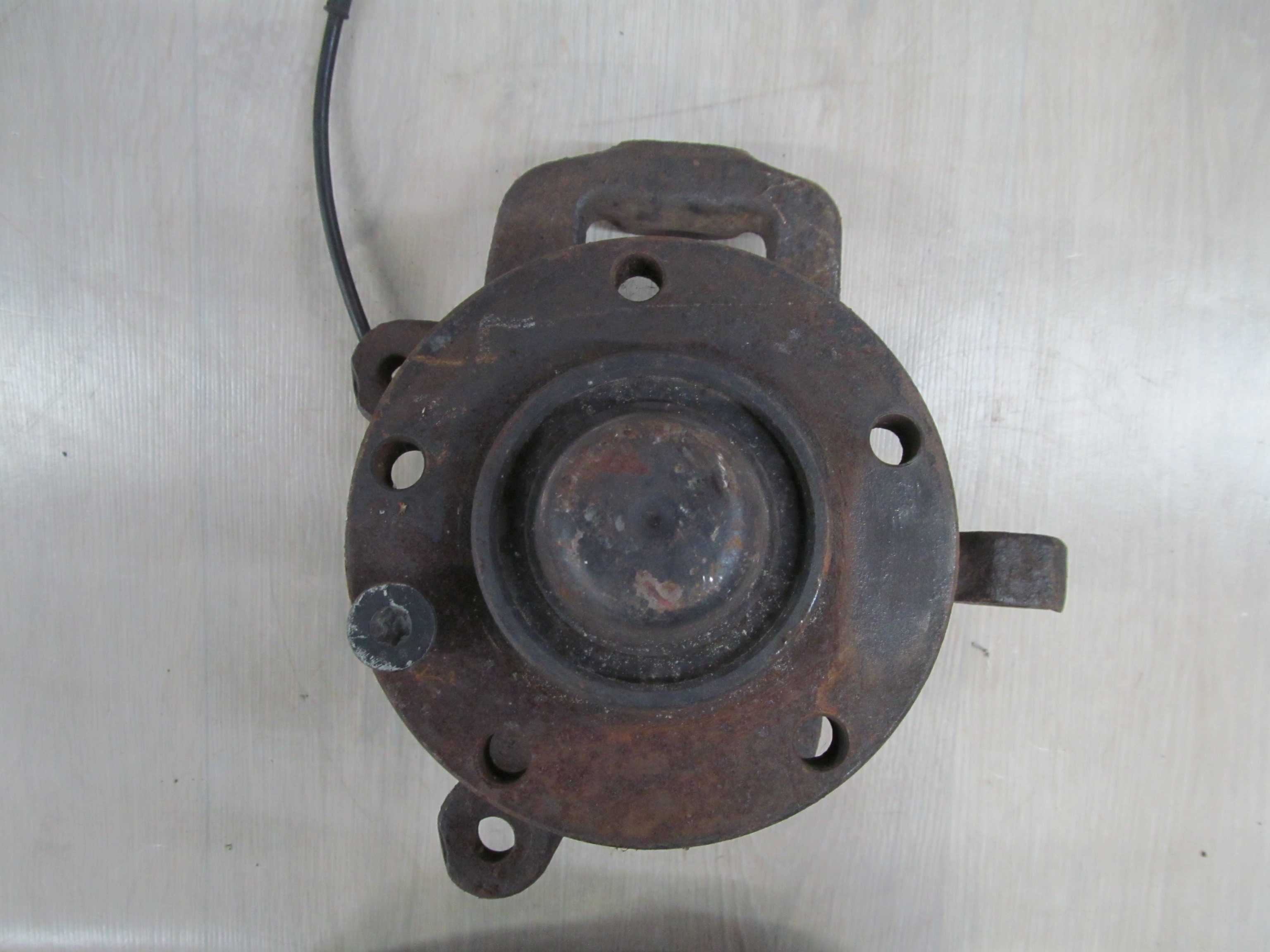 MB SPRINTER 901 903 VW LT 95-06 PIASTA ZWROTNICA PRZOD LEWA 9013320301