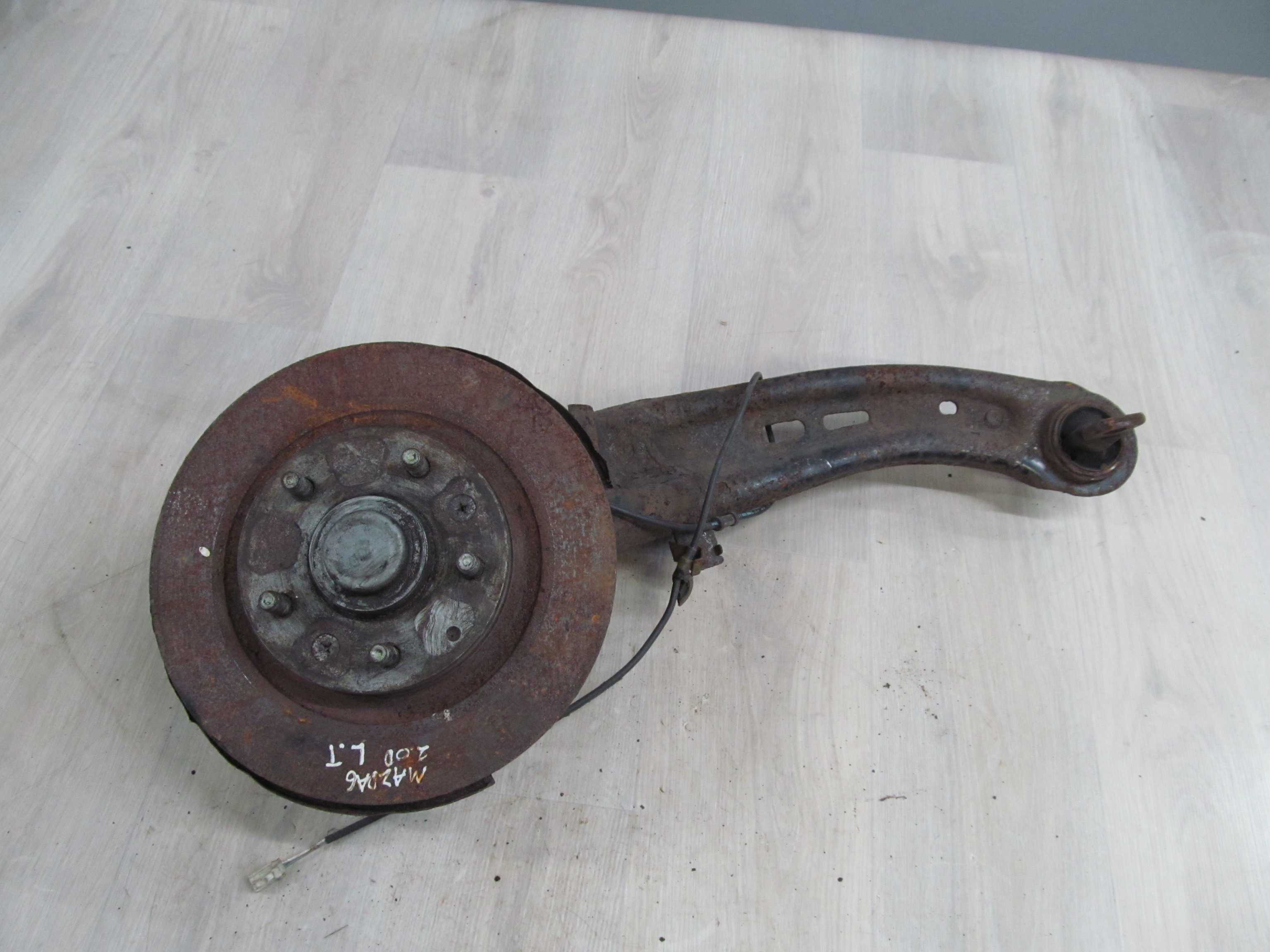 MAZDA 6 GG 02-08 PIASTA ZWROTNICA WAHACZ LEWY TYL
