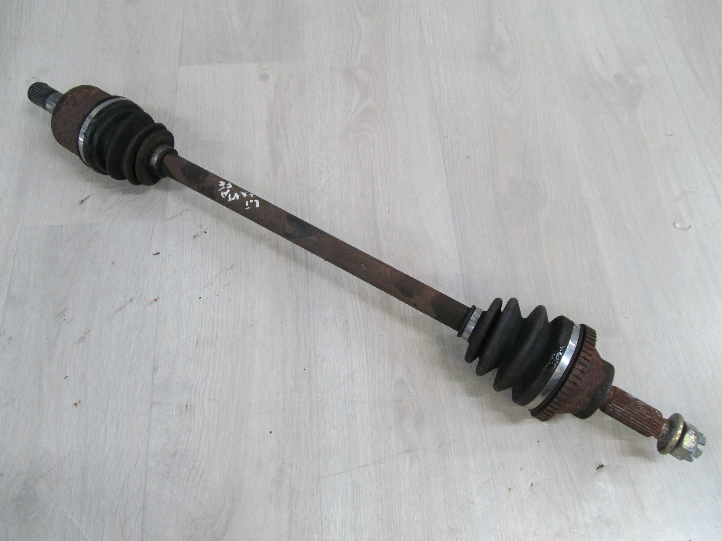 HYUNDAI SANTA FE 00-06 2.4 B POLOS POLOSKA LEWA DLUGA TYL