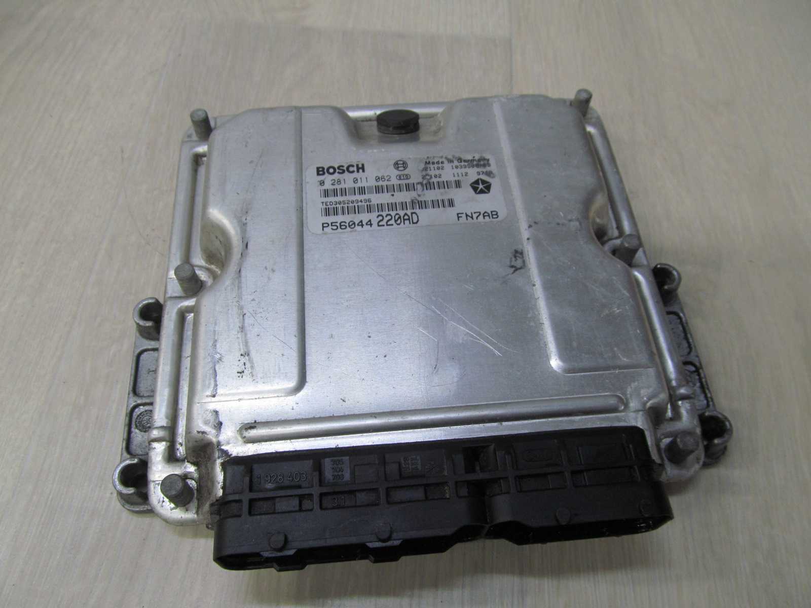 JEEP CHEROKEE 2.5 KOMPUTER STEROWNIK 0281011062 P56044220AD