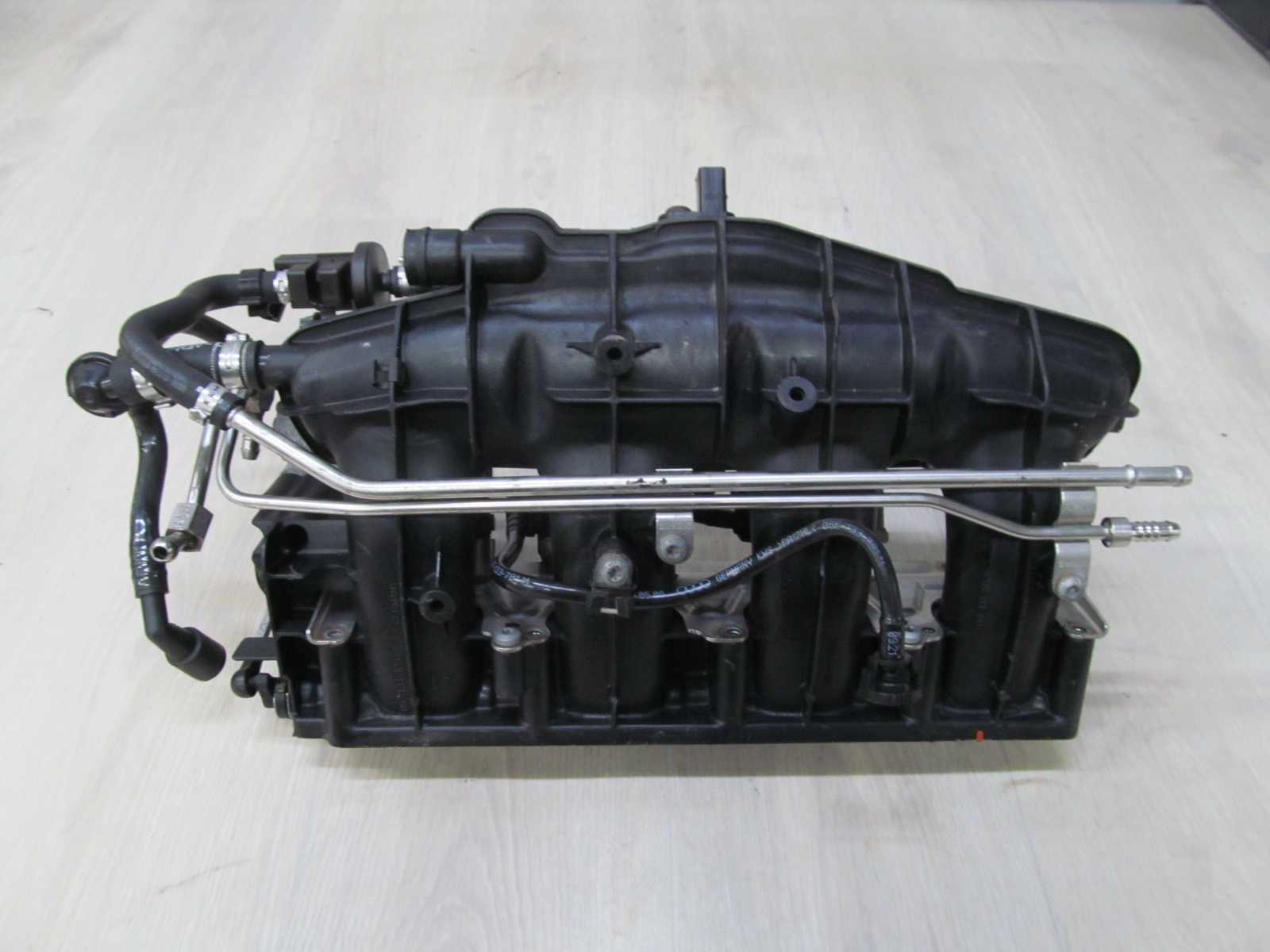 AUDI VW 2.0 TFSI KOLEKTOR NASTAWNIK 06F133185AQ 06F133482B 02/