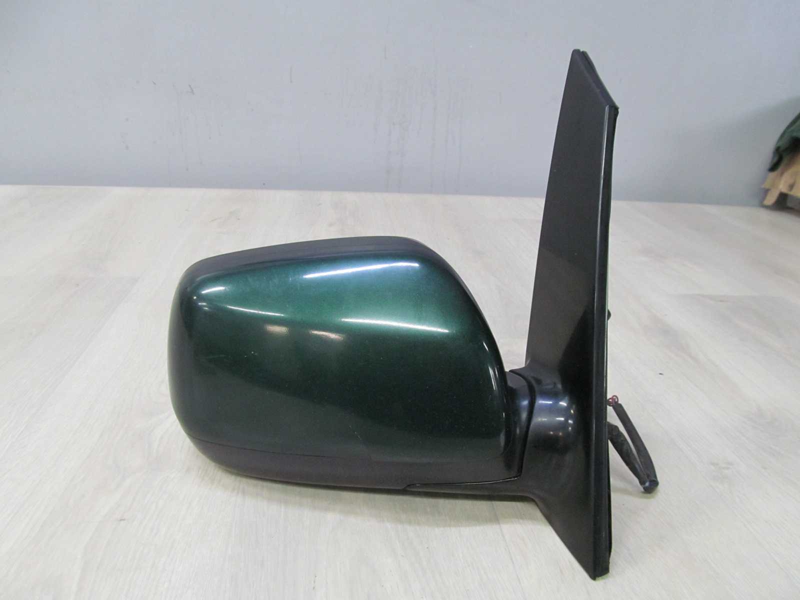 TOYOTA AVENSIS VERSO LUSTERKO PRAWE 6R4 5PIN 01-07