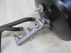 TOYOTA AVENSIS VERSO 2.0 VVTI SERWO HAMULCOWE 01-07
