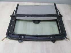 TOYOTA AVENSIS VERSO SZYBERDACH PRZOD 01-07
