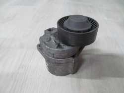 VOLVO V40 S40 S60 S80 V70 NAPINACZ PASKA 30637141