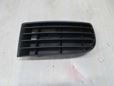 VW GOLF V KRATKA ATRAPA ZDERZAKA PRAWA 1K0853666 04/09