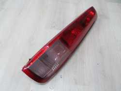 NISSAN X-TRAIL T30 LAMPA TYL TYLNA PRAWA 01-07