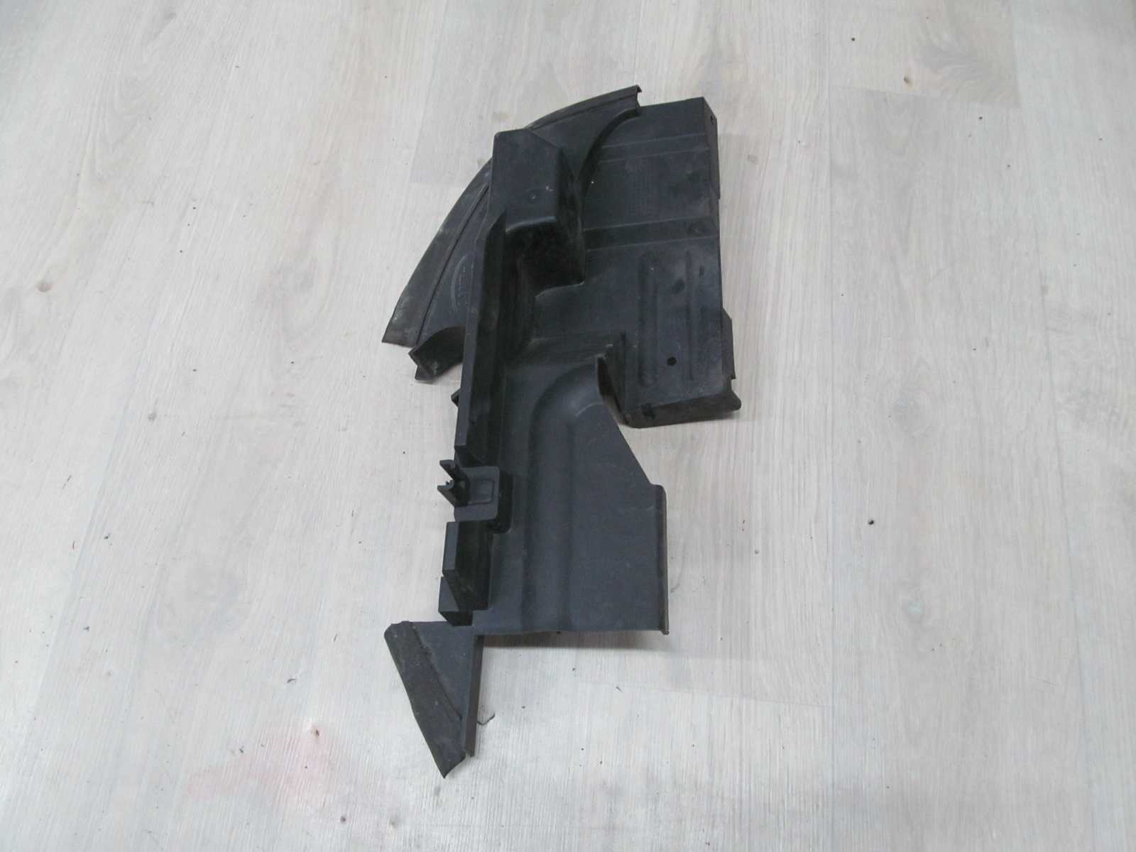 FREELANDER I LIFT KIEROWNICA POWIETRZA CHLODNIC 6740310 04-06