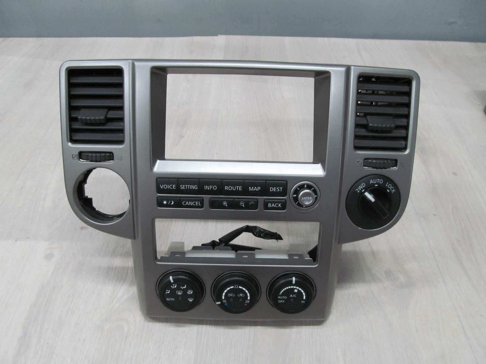 NISSAN X-TRAIL T30 LIFT RAMKA KONSOLI DESKI 04-07