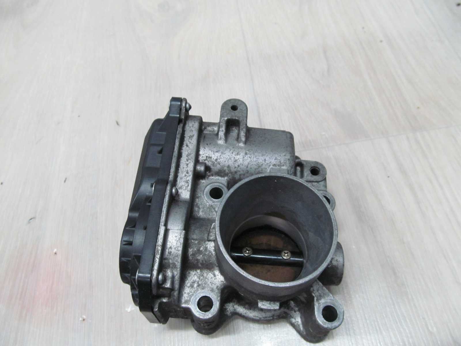 RENAULT 1.2B 16V 05 PRZEPUSTNICA 8200285017B