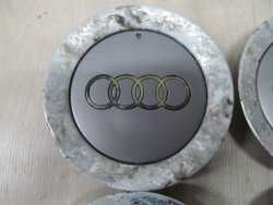 AUDI ORGINALNY DEKIELEK FELGI KAPSEL 8Z0601165F
