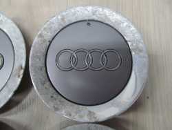 AUDI ORGINALNY DEKIELEK FELGI KAPSEL 8Z0601165F