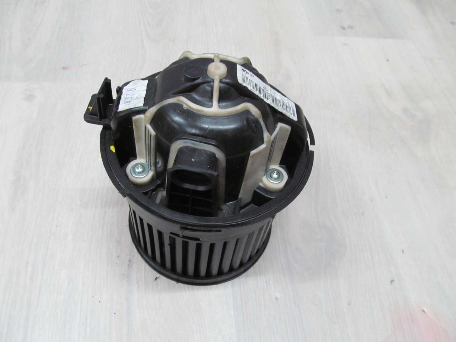 PEUGEOT 308 T7 WENTYLATOR DMUCHAWA T1000588K 07-13