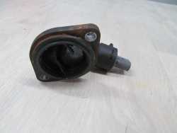 VW AUDI 2.0 TDI OBUDOWA TERMOSTATU 03G121121D CZUJNIK