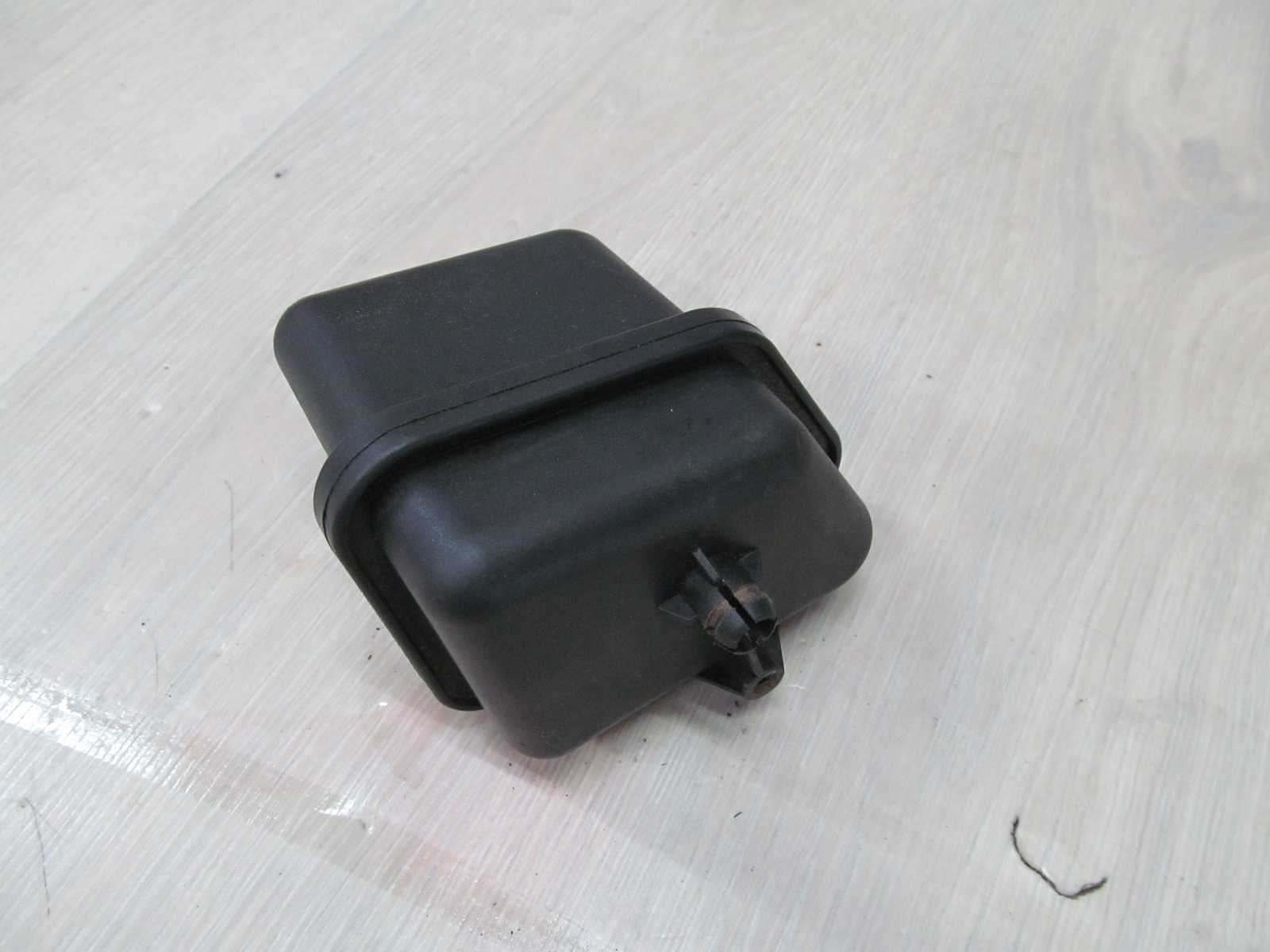 VW PASSAT B6 AUDI TDI ZBIORNIK PODCISNIENIA 03G129808