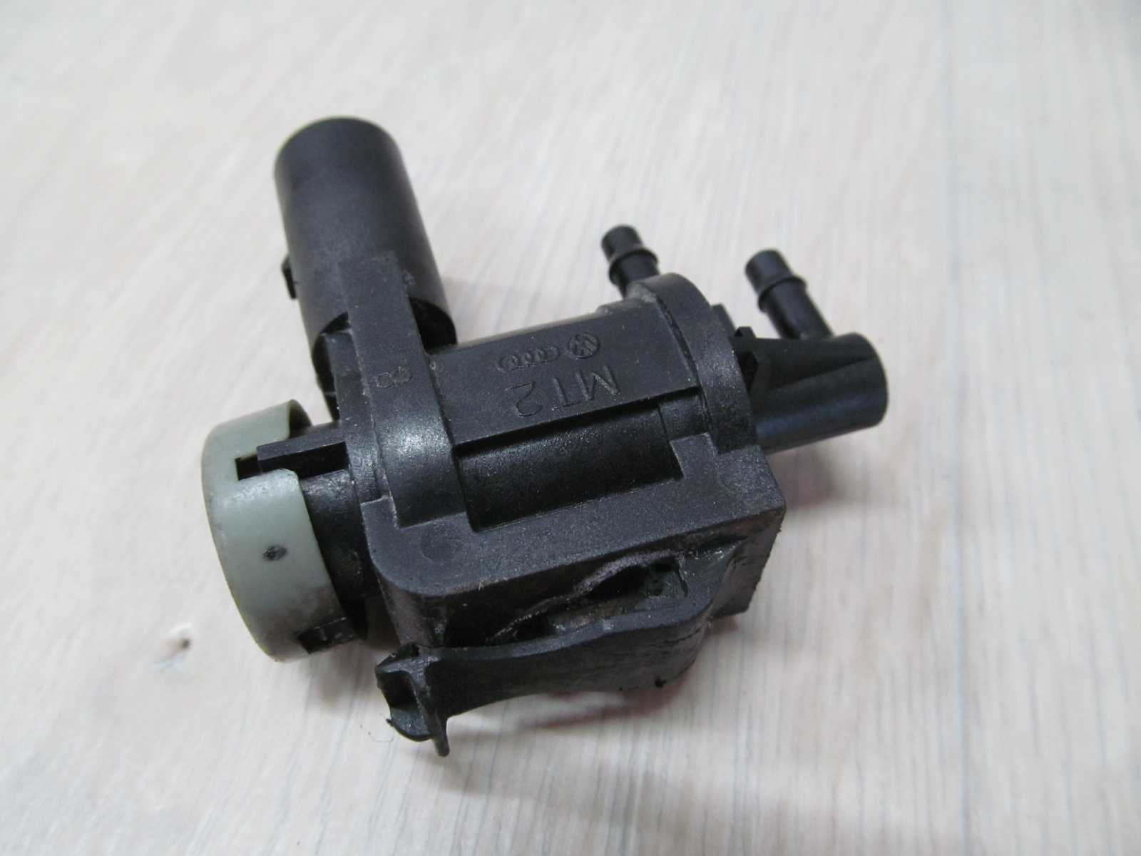 VW AUDI 2.0 TDI ZAWOR PODCISNIENIA 1J0906283C