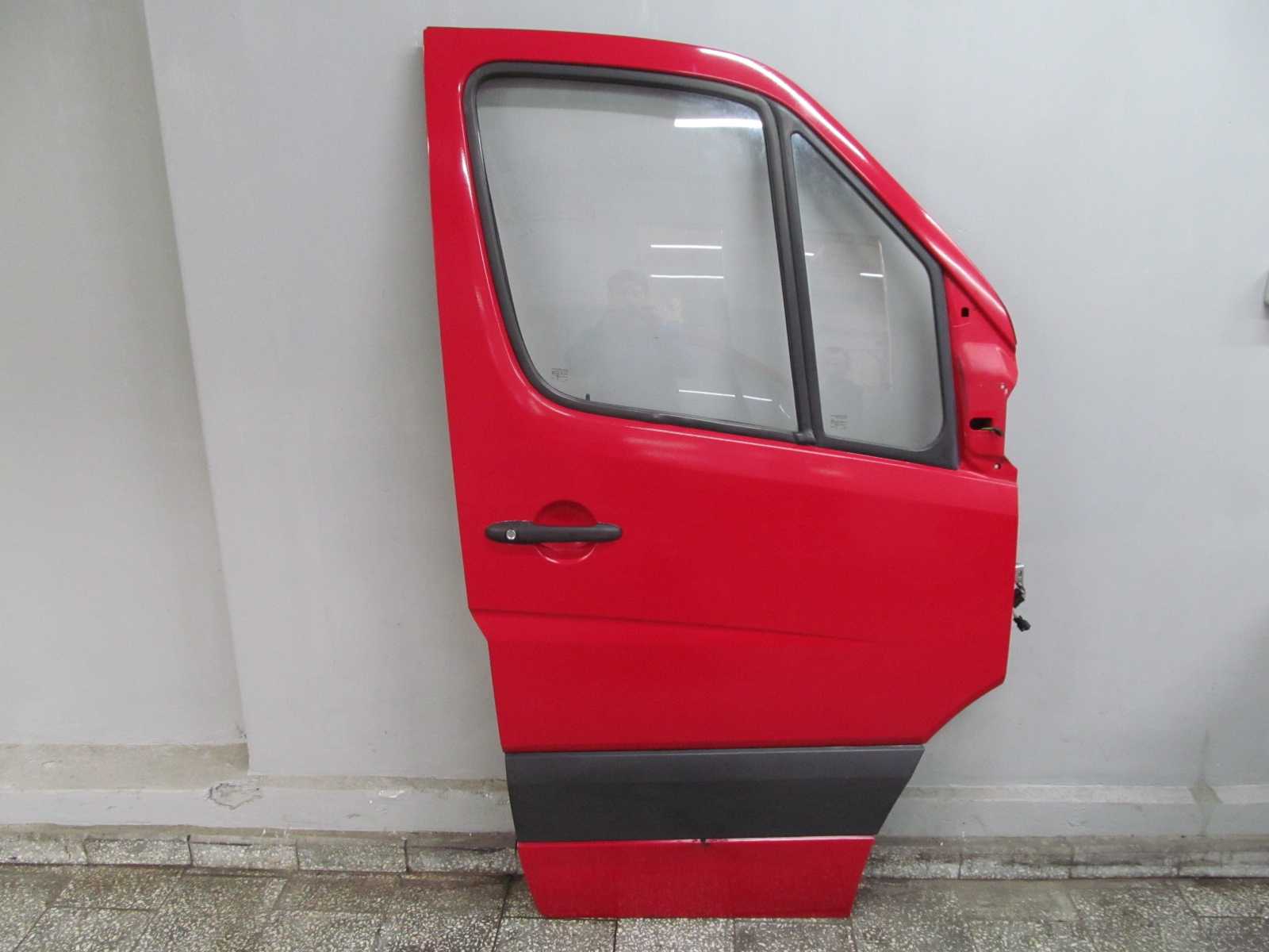 MB SPRINTER 906 06-16 CRAFTER DRZWI PRZOD PRAWE