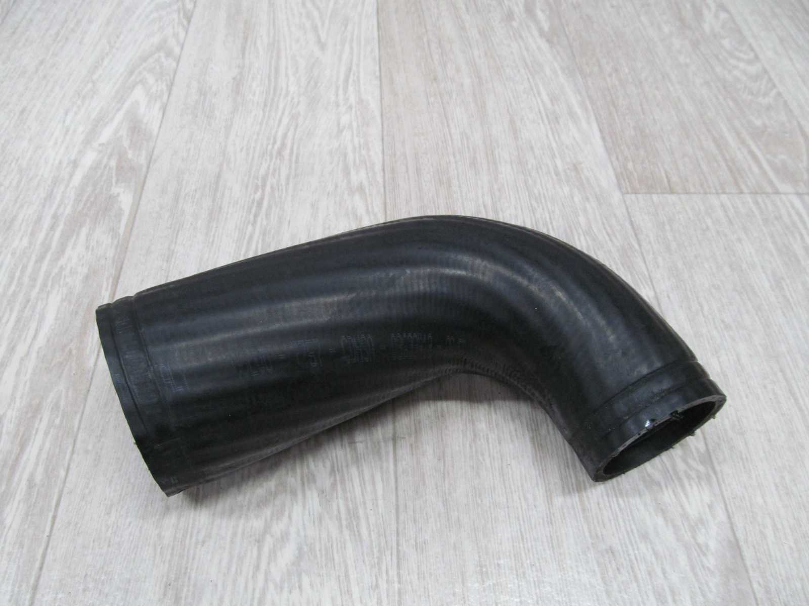 VOLVO S60 V70 XC 2.4 RURA PRZEWOD POWIETRZA 08699419