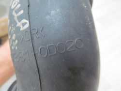 TOYOTA COROLLA 1.4 VVTI RURA DOLOT POWIETRZA 17881-0D020
