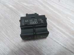 AUDI A4 B7 PANEL PRZELACZNIK ALARMU 8E29621095 04-07