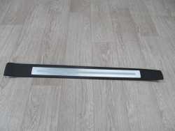 AUDI A4 B7 LISTWA PROGOWA NAKLADKA PRZOD 8E0853373P 04-07