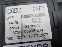 AUDI A4 B7 SILNICZEK SZYBY PRZOD PRAWY 8E2959802F 04-07