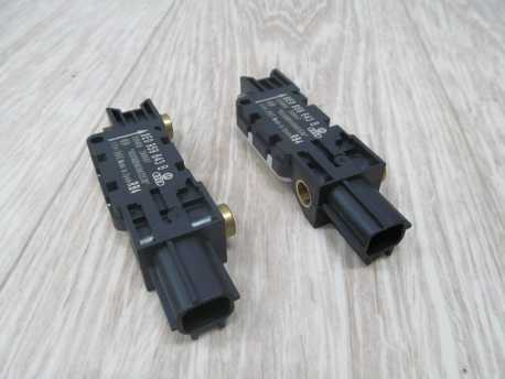 AUDI A4 B7 CZUJNIK SENSOR UDERZENIA 8E0959643B 04-07