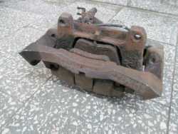 AUDI A4 B7 TFSI ZACISK HAMULCOWY PRZOD PRAWY 04-07