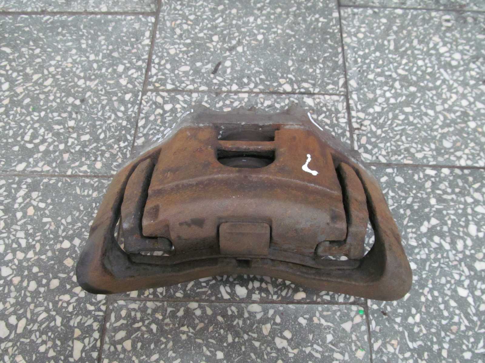 AUDI A4 B7 TFSI ZACISK HAMULCOWY PRZOD LEWY 04-07