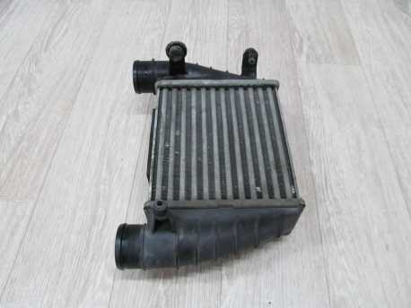 AUDI A4 B7 TFSI CHLODNICA INTERCOOLER 8E0145806Q PRAWY 04-07