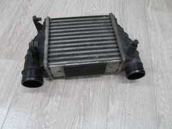 AUDI A4 B7 TFSI CHLODNICA INTERCOOLER 8E0145806Q PRAWY 04-07