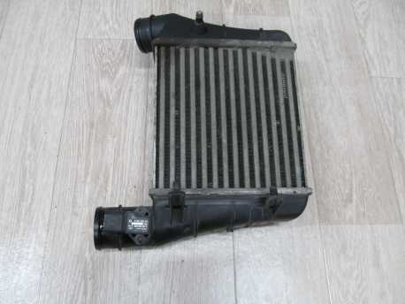 AUDI A4 B7 TFSI CHLODNICA INTERCOOLER 8E0145805AA LEWY 04-07